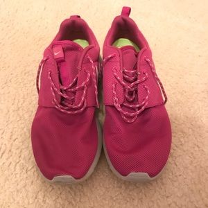 Women’s Nike Roshe